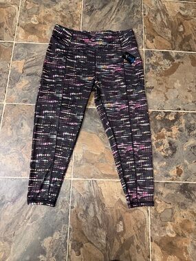 Performance Black Printed Leggings with Multicolor Dots - Unbranded